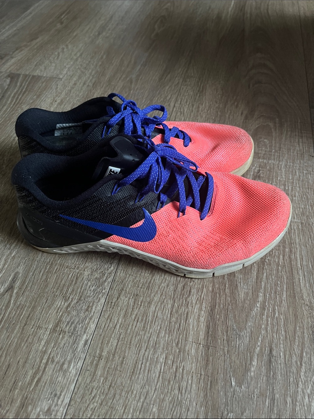 Nike Women’s Coral Pink and Black Training Sneakers with Purple Swoosh and laces